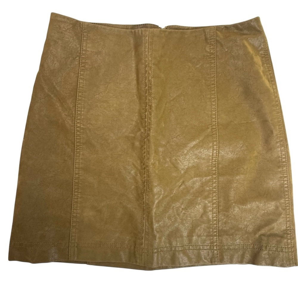 Free People Vegan Leather Modern Femme Mini Skirt
Size 4